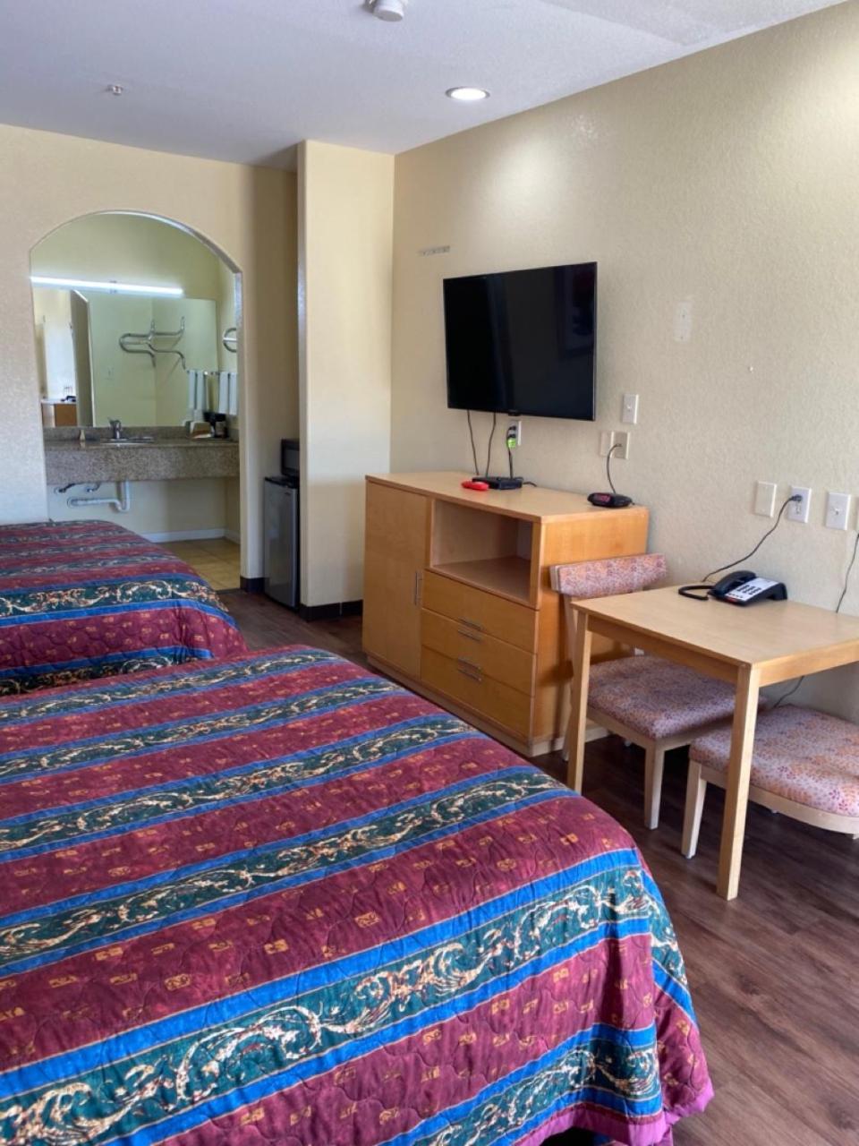 Relax Inn & Suites Angleton Ngoại thất bức ảnh